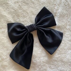 Elegant Black Hair Bow